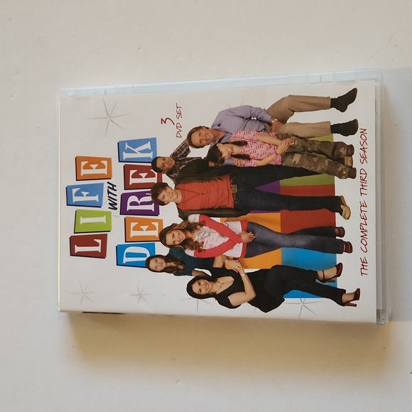 Life with Derek the Complete Third Season 3 Three DVD Out of Print RARE OOP - Picture 2 of 6